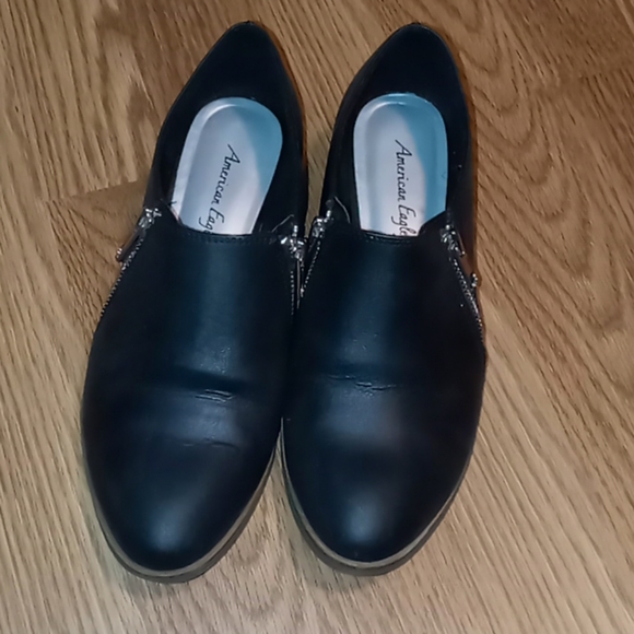 American Eagle - Picture 2 of 3